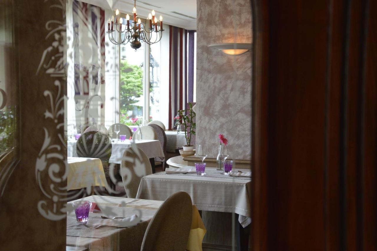 Hotel Restaurant Le Bristol نيديربرون ليه باينس المظهر الخارجي الصورة