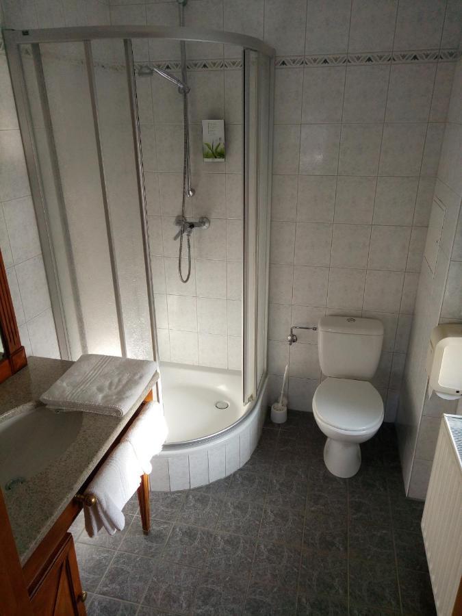Hotel Restaurant Le Bristol نيديربرون ليه باينس المظهر الخارجي الصورة